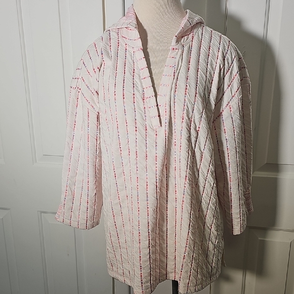 Isaac Mizrahi Live Multicolor Striped Top. Czy And Soft. V Neck 3/4 Sleeves. - Picture 1 of 12
